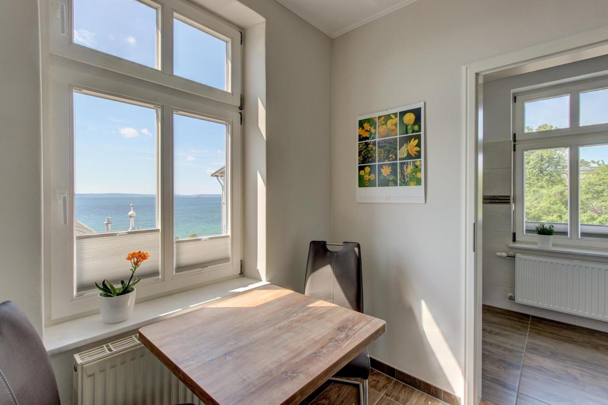 Villa Fernsicht - Wohnung Nr 1 - Mit Meerblick Sassnitz Exterior photo